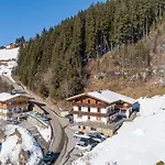 Almhof Casa de Férias